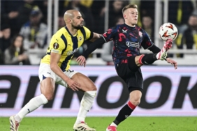 fenerbahcede-iki-isme-tepki-paOhpKRT.jpg