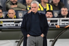 jose-mourinhodan-iki-zarur-degisiklik-UppYFHyh.jpg