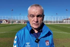 sivassporda-istek-calimbay-ve-oyunculardan-8-mart-bildirisi-Jsr2i3d2.jpg
