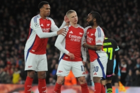 arsenal-sampiyonlar-liginde-gule-oynaya-turladi-2q7eaWXe.jpg