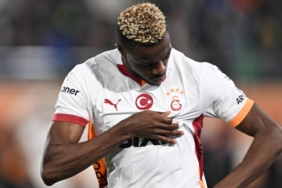 galatasaraydan-osimhene-sen-evet-de-biz-hallederiz-OlxaevrU.jpg
