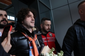 trabzonspor-kaynagindan-besleniyor-uIeDc3sV.jpg