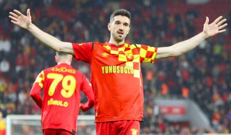 ustun-ligin-suskun-forveti-4-yillik-gol-orucunu-bozdu-zN7MDBT2.jpg
