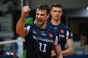 cev-sampiyonlar-liginde-halkbank-set-vermeden-kazandi-4mrJvLMM.jpg