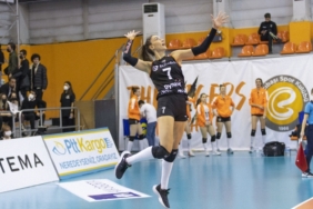 ulusal-voleybolcu-hande-baladindan-ayrilik-karari-hT5O4m9p.jpg