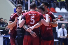 ziraat-bankkart-galatasarayi-yendi-ve-ust-cinse-cikti-iRHBs4V5.jpg
