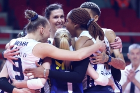 fenerbahce-medicana-thyye-set-vermedi-abkkJP9O.jpg