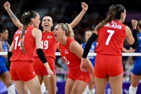 voleybolda-2024-bu-turlu-gecti-tNJxFwi6.jpg