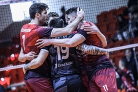 ziraat-bannkart-akkus-bldspor-karsisinda-zorlanmadi-ORfKTFNG.jpg