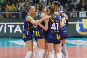 fenerbahce-medicana-deplasmanda-set-vermeden-galip-whtVXVal.jpg