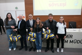 goztepeli-voleybolculardan-ornek-atak-j9vb6GTM.jpg