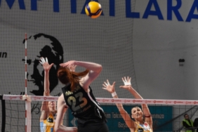 vakifbank-kuzeyboruya-set-vermeden-kazandi-llDfhiCV.jpg
