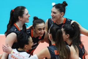 eczacibasi-dynavit-kupada-dortlu-finale-yukseldi-e5N3pcbQ.jpg