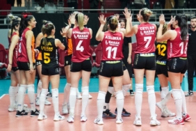galatasaray-daikinin-yari-finalde-konugu-chieri76-uZG2ufsR.jpg