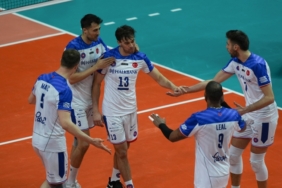 halkbank-alaninda-kusur-yapmadi-dortlu-finale-yukseldi-RPbQ8RrJ.jpg