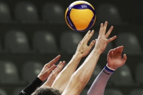 istanbul-genclikspor-izmir-vinc-akkus-belediyespor-karsisinda-zorlanmadi-UzUlUvST.jpg