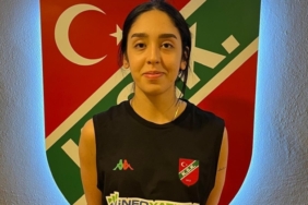 karsiyaka-voleybolda-iklimya-ile-anlasti-6HvMnh1F.jpg
