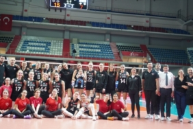 turk-hava-yollarinin-gayesi-cev-kupasinda-yari-final-Y94yfxkk.jpg