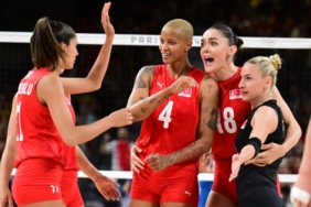 zehra-gunes-fenerbahceye-dogru-xsTZDVvg.jpg