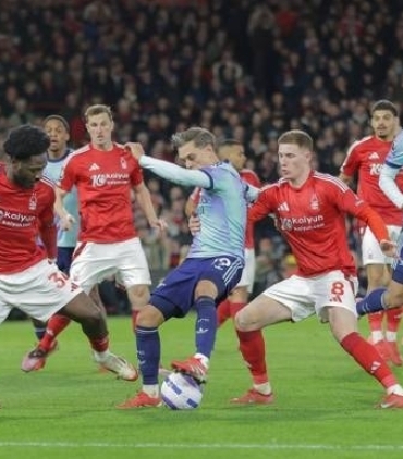 arsenal-yavas-yavas-dagiliyor-Atw8ij7Q.jpg