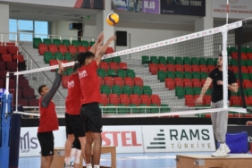 cizre-belediyespor-akkus-belediyespor-macinin-hazirliklarini-surdurdu-FJwR3JYZ.jpg
