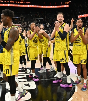 fenerbahce-bekodan-euroleaguede-tarihe-gecen-ribaunt-performansi-7WsFnTyK.jpg