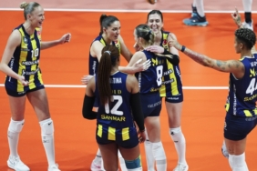 turk-derbisinde-birinci-mac-fenerbahcenin-3jRh6MpH.jpg