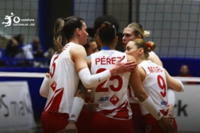 voleybolda-aras-meskeninde-aydin-gurbette-DMnkxDAQ.jpg