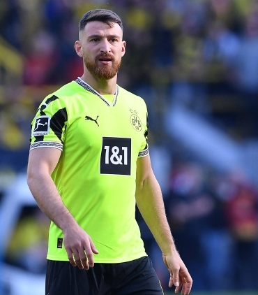 borussia-dortmundda-salih-ozcan-gelismesi-GYnshCIj.jpg
