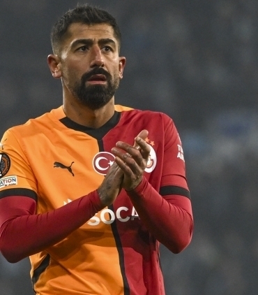 kerem-demirbay-almanya-yolcusu-DKuHStAC.jpg